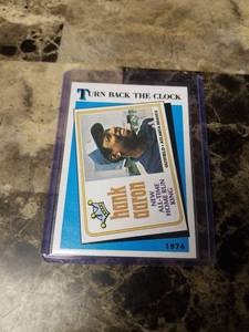 lot 672 image: 1989 Topps Hank Aaron Atlanta Braves Baseball Card