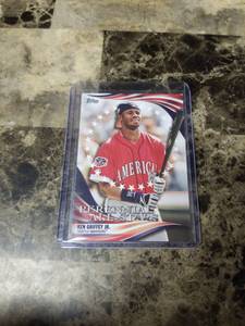lot 690 image: 2019 Topps Perennial All-Stars Ken Griffey Jr. Seattle Mariners Baseball Card