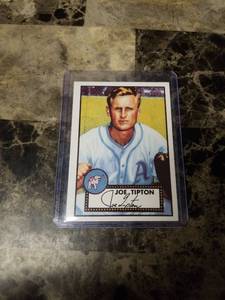 lot 703 image: 1952 Topps Joe Tipton Philadelphia Athletics Baseball Card