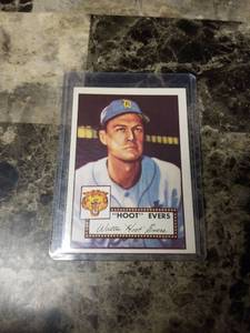 lot 718 image: 1952 Topps Hoot Evers Detroit Tigers Baseball Card