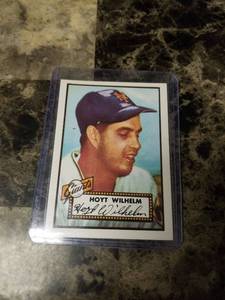 lot 727 image: 1952 Topps Hoyt Wilhelm New York Giants Baseball Card