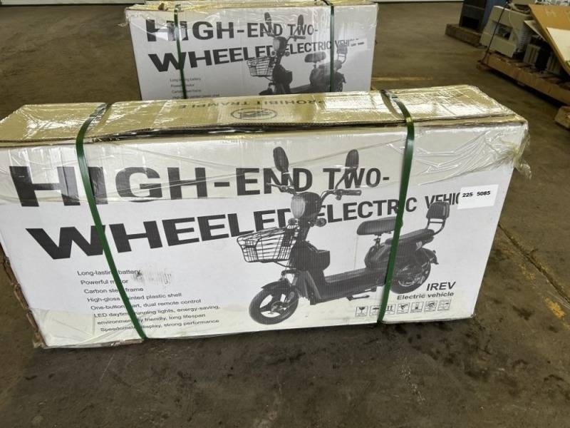 lot 428 image: SDLANCH IREV Electric Scooter (Unassembled in Box)