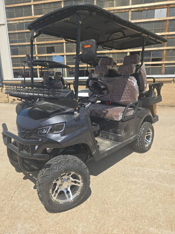 lot 304 image: SDLANCH 2026 4-Passenger Golf Cart  SDLC80