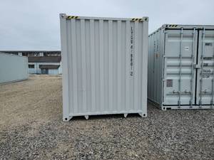 lot 2067 image: 40 High Cube Storage Container, APPROX 102 TALL X 96 WIDE X 40 DEEP  LYGU4188012