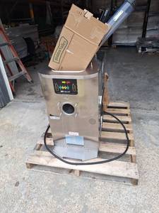 lot 49999 image: Taylor Crown Commercial Ice Cream Machine Model C707-27