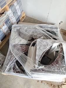 lot 51001 image: 2 Miscellaneous Pallets Of Tile Pieces
