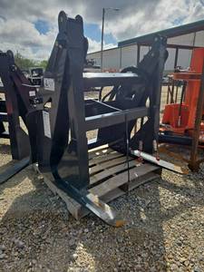lot 607 image: Landhonor Skid Steer Log Grapple  LG-13-33D