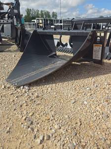 lot 611 image: Wolverine Skid Steer Tree Digger  TD-13-36R