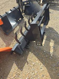 lot 612 image: Wolverine Skid Steer 72 Ripper  RPR-12-72W