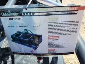 lot 2420 image: Unused LandHonor Mini Skid Steer Grapple Bucket  MGB-72-44W