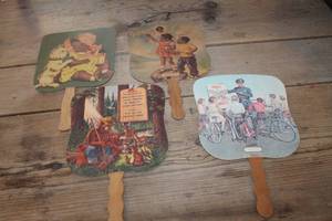 lot 4739 image: Vintage Advertising Fans