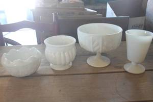 lot 4744 image: Vintage Milk Glass Candy Dish and More needs cleaning