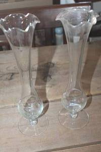 lot 4757 image: Vtg. Glass Vases