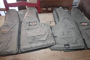 lot 4763 image: Adult Size SmallMedium Life Jackets