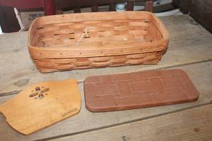 lot 4772 image: Vtg. Longaberger Basket, Warming Brick & Divider