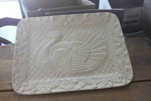 lot 4773 image: Large Turkey Platter 18 wide
