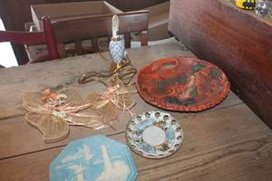 lot 4804 image: Vintage Home Dcor