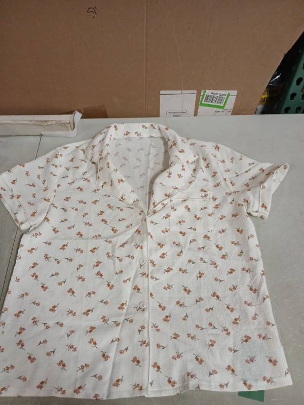 lot 52131 image: Floral Print Summer Pajama Set - Shirt and Shorts-S