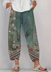 lot 4222 image: Womens Green Floral Print Wide Leg Cropped Pants Small - Retail $15