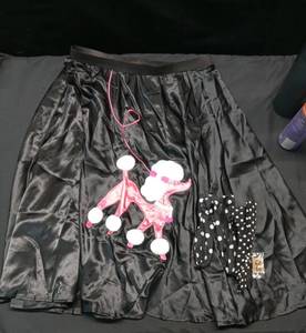 lot 4301 image: 1950s Poodle Skirt with Headband and earrings  Size XL&nbsp
