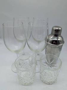 lot 714212 image: Cocktail Shaker with Wine Glasses and Cut Crystal Rocks Glasses Set