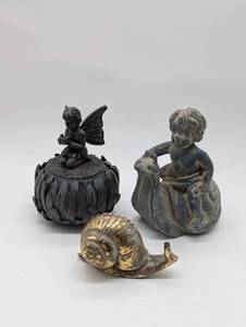 lot 714247 image: Bronze Garden Angel and Cherub Figurine Collection with Decorative Snail