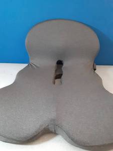 lot 126 image: Seat Cushion - Retail $0