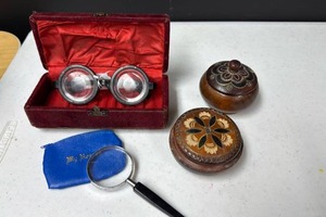 lot 264 image: Vintage Opera Glasses, Wooden Decorative Trinket Boxes, and Magnifying Glass