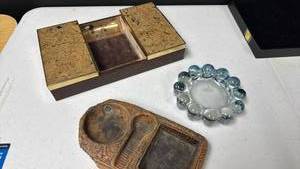 lot 279 image: Vintage Ashtrays, one with Glass Bubble Rim Design, and another made of stone, and a vintage cigarcigarette box
