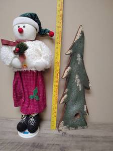 lot 423 image: Christmas Holiday Decoration Set - Snowman Plush Figure and Wooden Tree