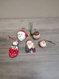 lot 459 image: Christmas Santa Ornament Collection Set