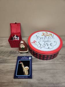 lot 489 image: Christmas Ornament Collection with Tin and Decorative Items