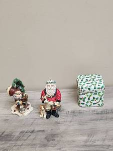 lot 498 image: Christmas Holiday Figurine Collection with Decorative Tin