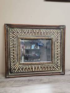 lot 527 image: Ornate Decorative Wall Mirror with Carved Frame 28 inches X 24 inches
