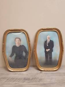 lot 529 image: Victorian Era Portrait Photographs in Vintage Ornate Gold Frames with Convex Glass - Set of 2