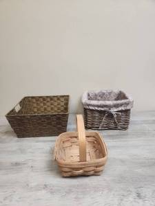 lot 541 image: Longaberger Small Handwoven Basket with Handle and two other home storage baskets