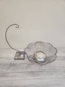 lot 586 image: Silver Plated Wire Fruit Basket and Banana Hook