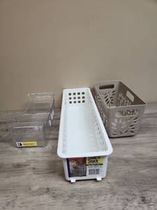 lot 602 image: Plastic Storage Organizers - Rubbermaid Slide n Stack Baskets and Clear Fridge Bins