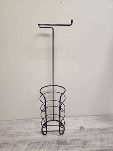 lot 613 image: Black Metal Toilet Paper Roll Holder Stand