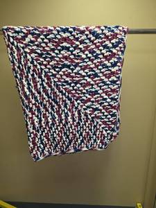 lot 625 image: Handmade Afghan blanket in Red White Blue