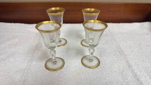 lot 704 image: Miniature 3 Gold Rimmed Stemmed Glass Barware Set of 4 (use for shots  brandy  wine)