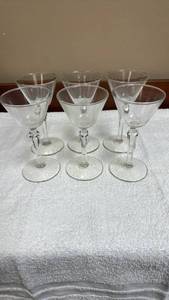 lot 706 image: Clear Crystal Wine Glasses Set of 6 with Decorative Stems