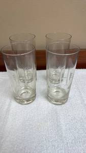 lot 718 image: Set of 4 Clear Highball Glasses with Etched H Monogram