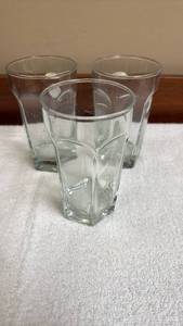 lot 721 image: Clear Glass Tumblers Set of 3