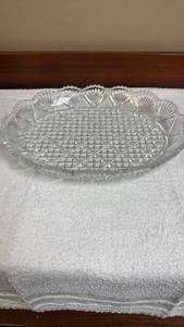 lot 731 image: Pressed Glass Oval Serving Tray with Diamond Pattern