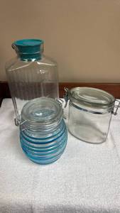 lot 748 image: Glass Storage Container Set with Pitcher and Airtight Jars