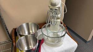 lot 767 image: Hamilton Beach ProMix w Electronic Sensor Speed Electric Stand Mixer with Two Glass Mixing Bowls, Stainless Steel Mixing Bowls and Spatulas