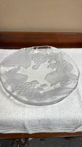 lot 775 image: Clear Glass Serving Tray with Grape and Leaf Pattern