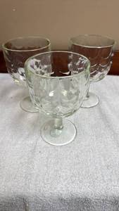 lot 789 image: Clear Coin Dot Wine Goblets Set of 3
