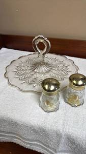 lot 793 image: Glass Salt and Pepper Shaker Set and Serving Tray with center handle